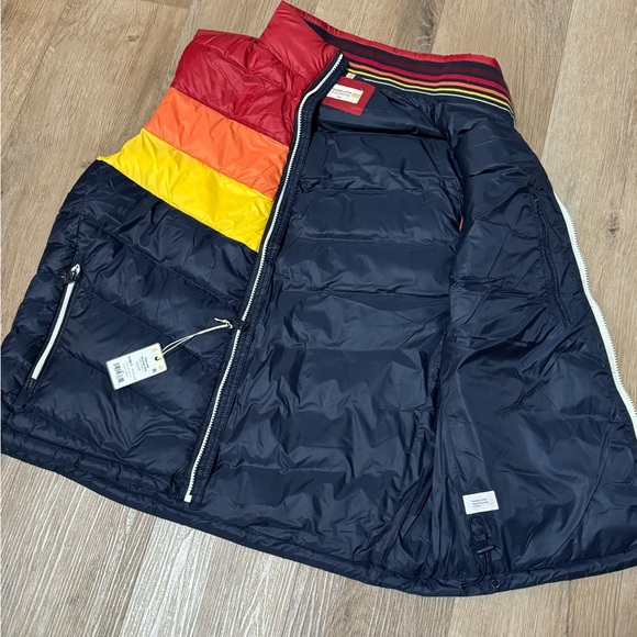 🔥 Marine Layer Mens Archive Portillo Lightweight Retro Colorblock Ski Vest NWT - Picture 3 of 7